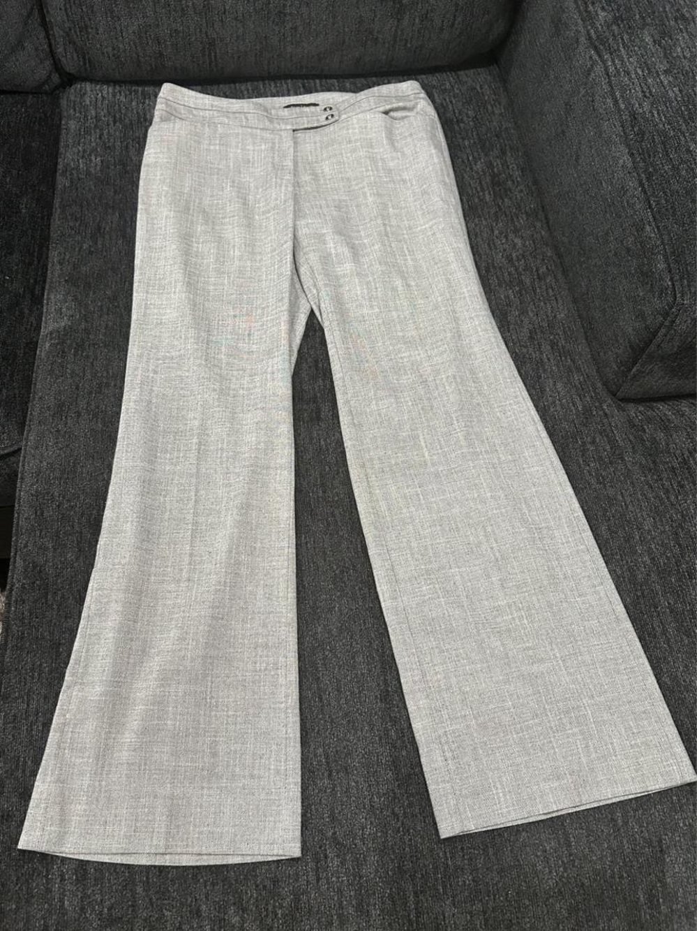 White House Black Market Women's Light Grey and Silver Tailored-Trousers